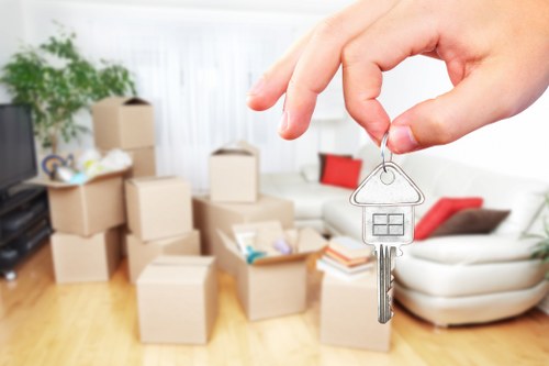 Experienced team handling a family's move in Bromley